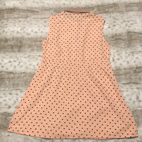 Sleeveless Maternity peach blouse - Picture 2 of 5
